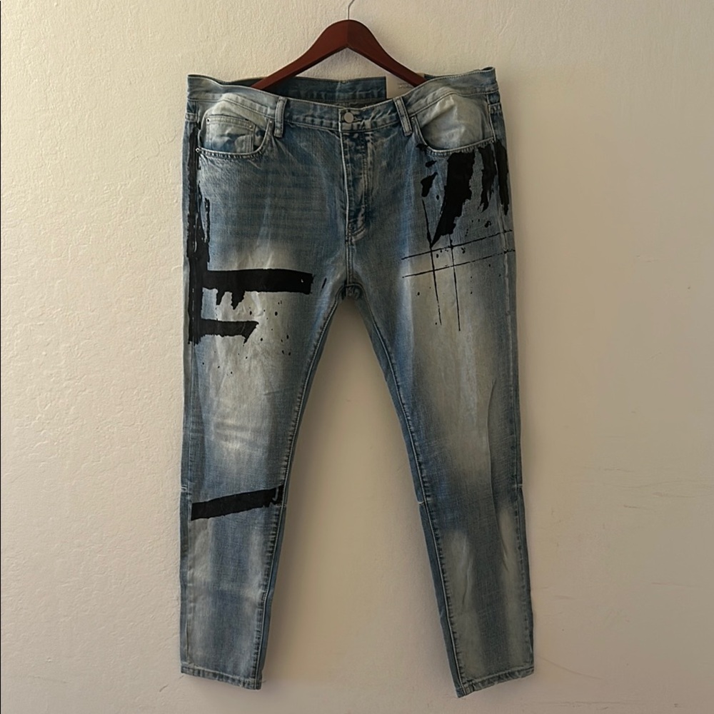 Stylish MNML Blue Jeans with Black Accents